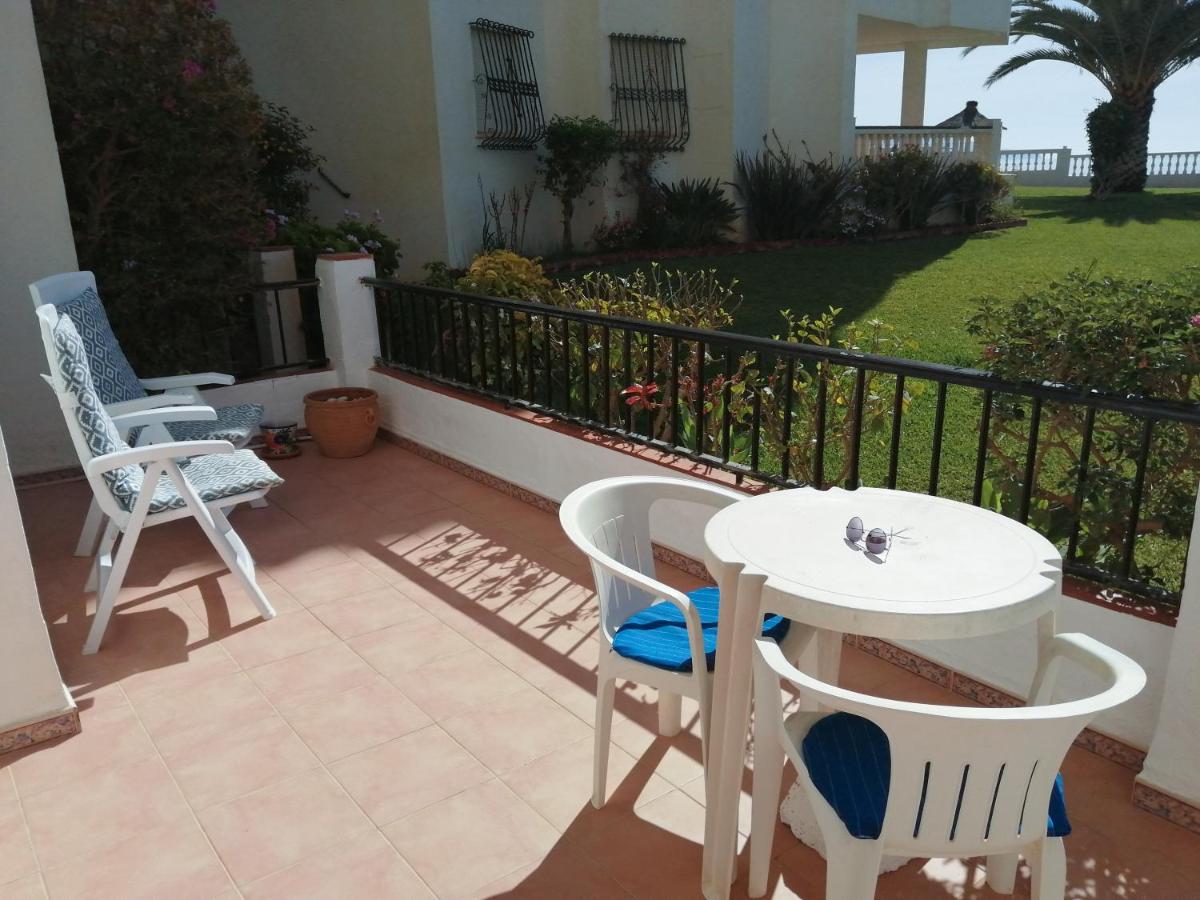 Sea & Pool View Garden Apartment Las Palmeras 네르하 외부 사진